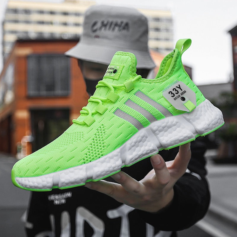 Breathable running shoes with lightweight mesh surface