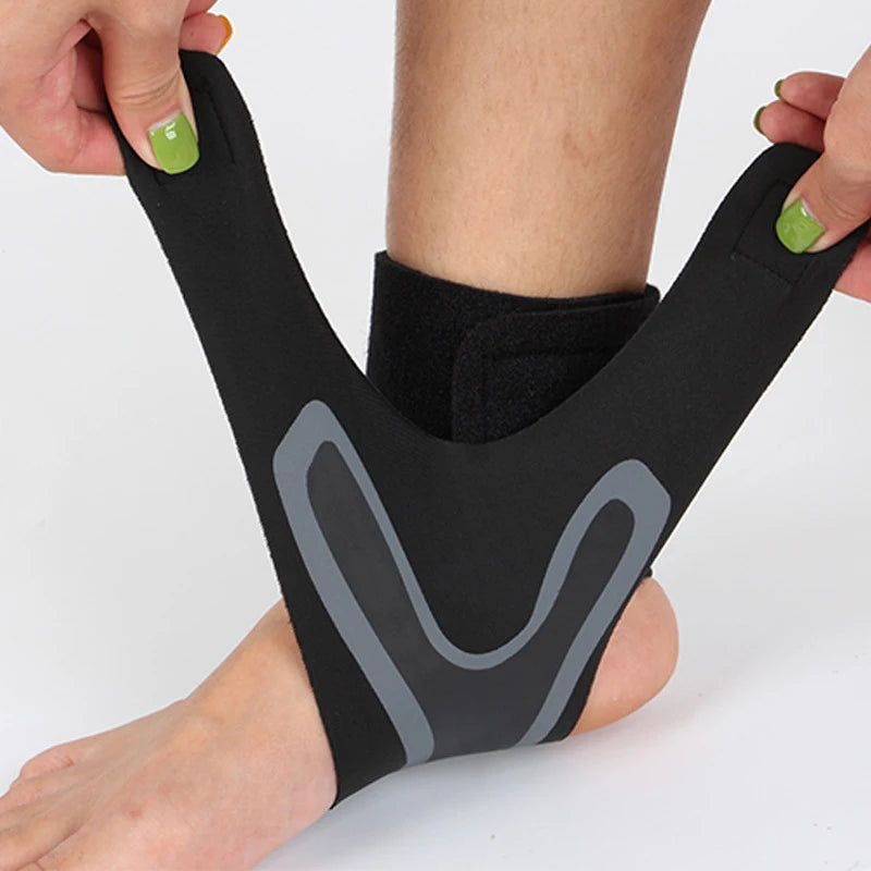 1 Piece Of Sports Protective Gear Ankle Sleeve